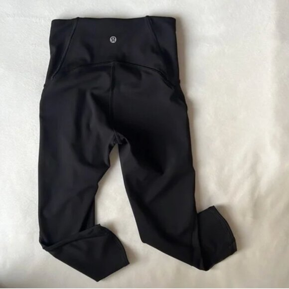 Lululemon Train Times Crop size 4 W6ADDS - Picture 5 of 8